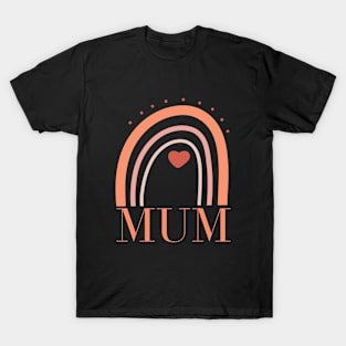 Colorful rainbow illustration celebrating Mum with heart emblem T-Shirt